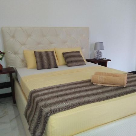 Living Home Negombo Esterno foto