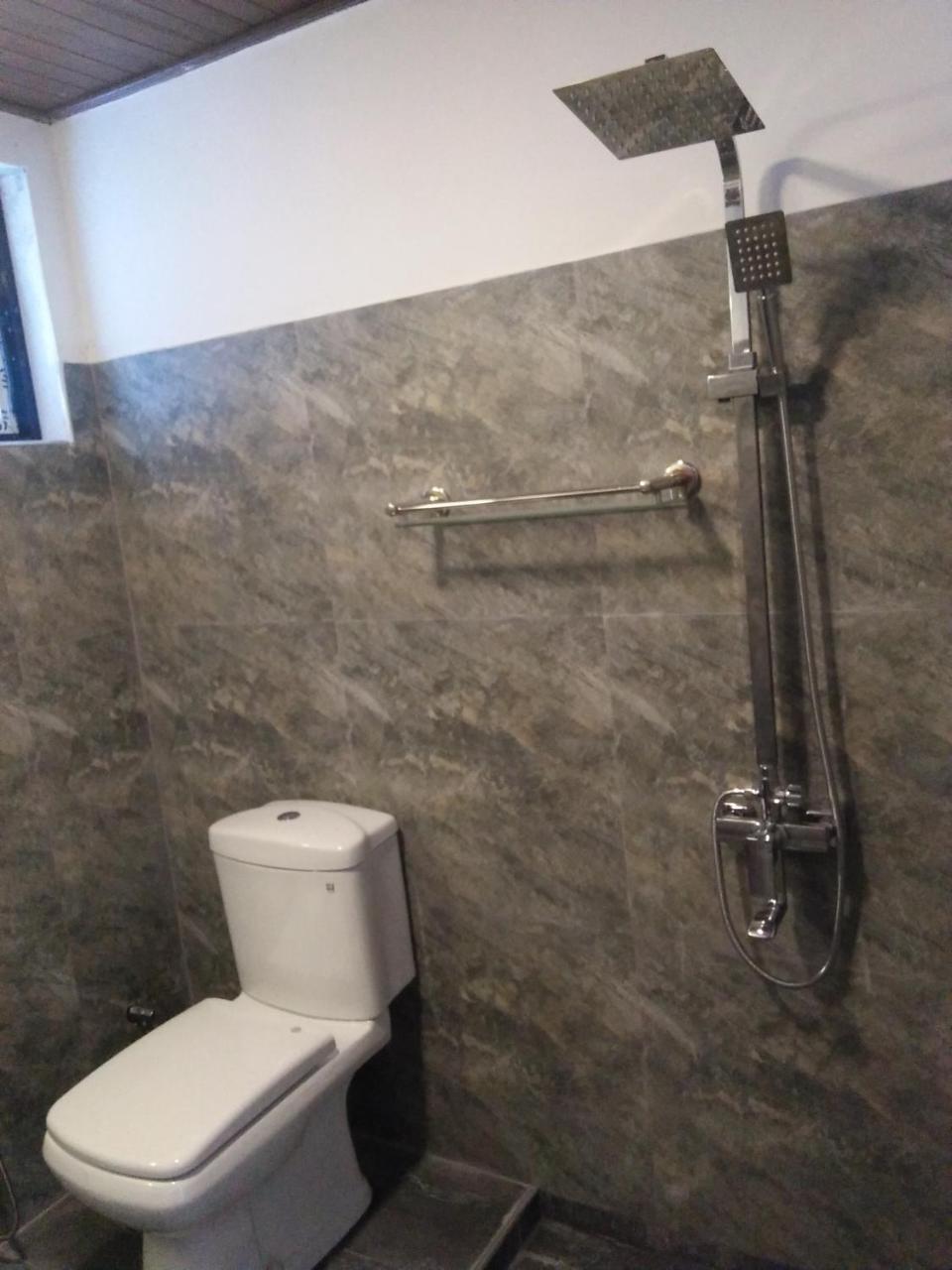 Living Home Negombo Esterno foto